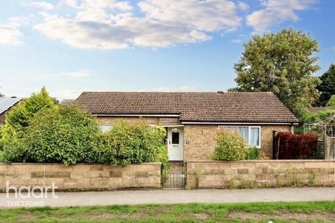 3 bedroom detached bungalow for sale, Thetford Road, Brandon