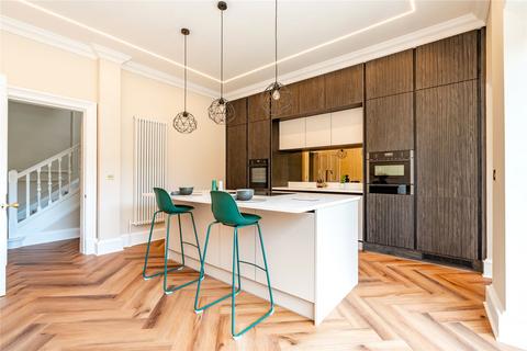 84 Comiston Drive, Edinburgh, EH10 5QT