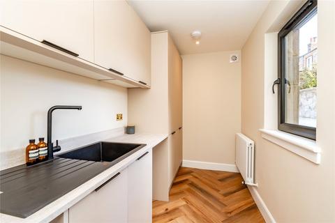 84 Comiston Drive, Edinburgh, EH10 5QT