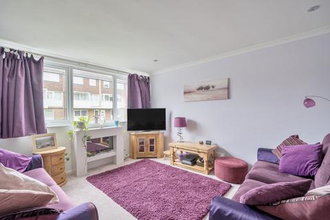 undefined, Cross Lanes, Guildford, GU1