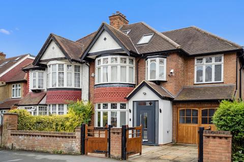 15 Rosslyn Crescent, Wembley, HA9 7NZ