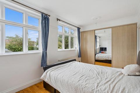 15 Rosslyn Crescent, Wembley, HA9 7NZ