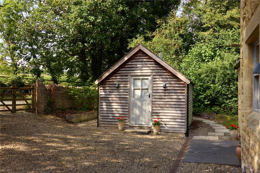 Outbuilding