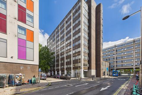 1 bedroom ground floor flat for sale, Isambard Brunel Road, Portsmouth PO1