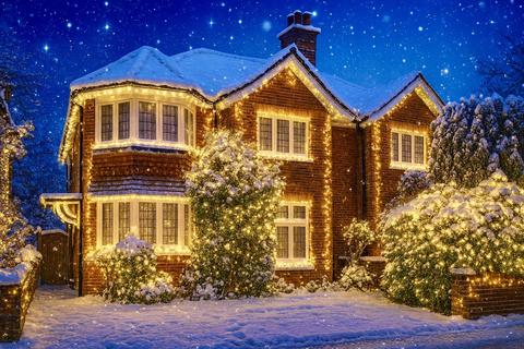 Middle Gordon Road, Surrey GU15