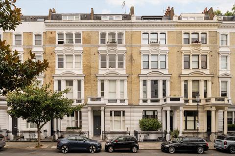 2 bedroom flat for sale, Arundel Gardens, Notting Hill, London, W11