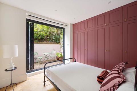 2 bedroom flat for sale, Arundel Gardens, Notting Hill, London, W11