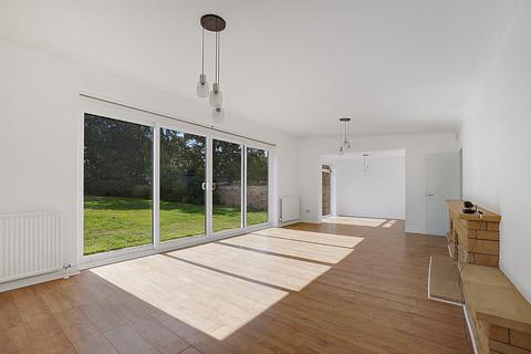 2 bedroom detached bungalow for sale, Houghton Avenue, Hempstead