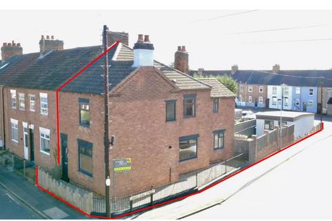undefined, NO CHAIN - Union Street, Desborough, Kettering