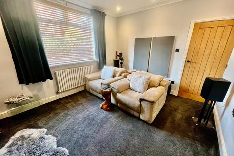 undefined, NO CHAIN - Union Street, Desborough, Kettering