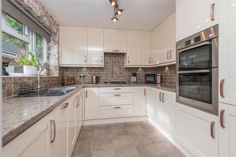 2 bedroom detached bungalow for sale, Woodman Avenue, Elland