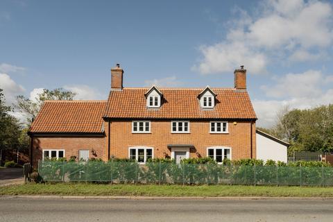 8 bedroom detached house for sale, Norwich Road, Eye IP23