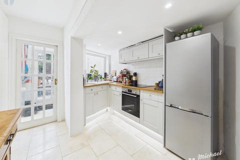 2 bedroom terraced house for sale, Nelson Terrace, Aylesbury, Buckinghamshire