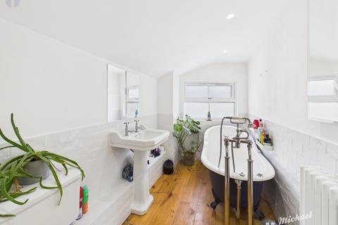 2 bedroom terraced house for sale, Nelson Terrace, Aylesbury, Buckinghamshire