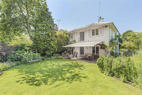 Sudbrook Lane, Petersham, TW10