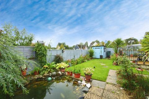 2 bedroom bungalow for sale, Castle View, York YO60