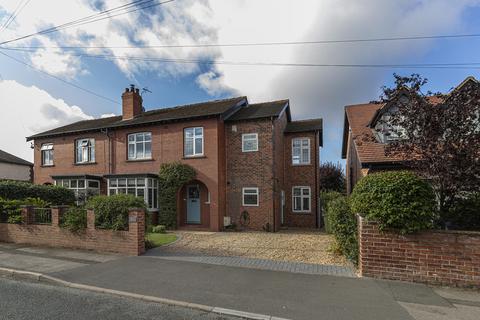 35 Castle Road, Wakefield, WF2 7LX