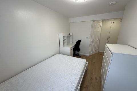 1 bedroom in a house share to rent, Alderman Close, Beeston, NG9 2RH
