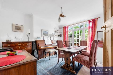 undefined, Dollis Hill Avenue, Gladstone Park, London, NW2