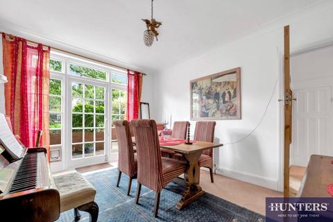 undefined, Dollis Hill Avenue, Gladstone Park, London, NW2