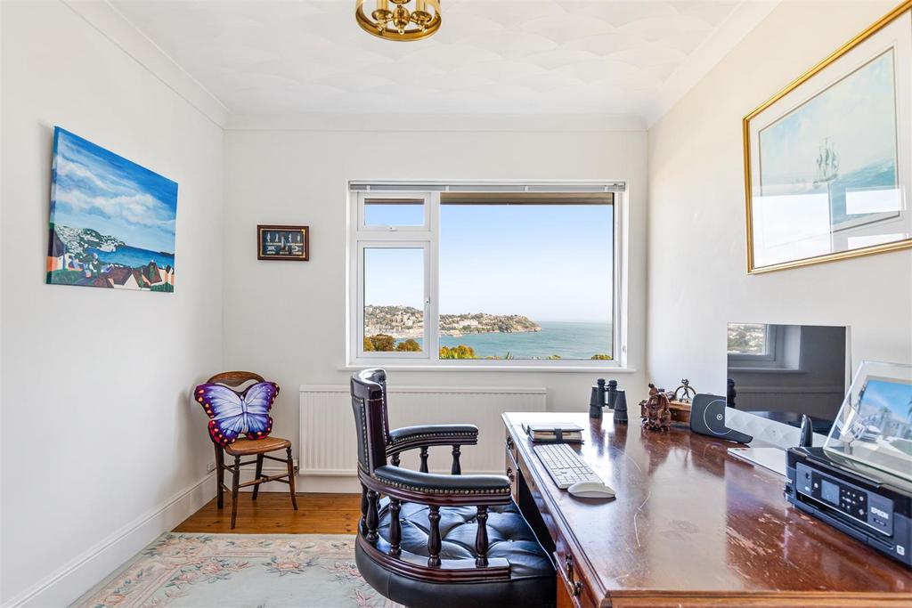 A25 - 30 Manscombe Road, Torquay - 250915.jpg