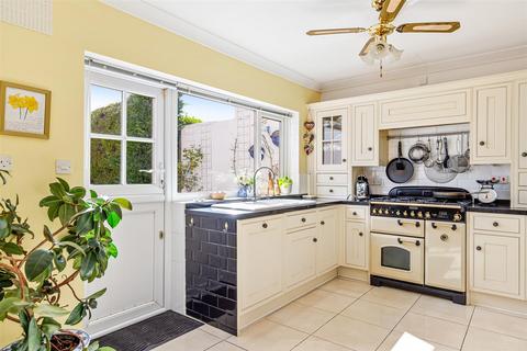 3 bedroom detached house for sale, Manscombe Road, Torquay