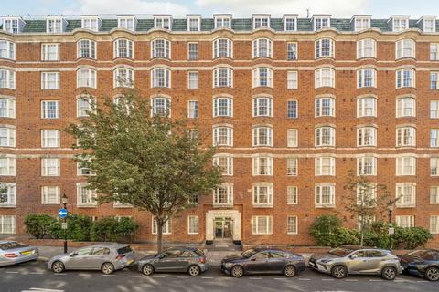 2 bedroom flat for sale, Queensway, London W2