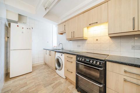 2 bedroom flat for sale, Queensway, London W2