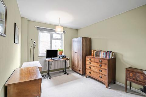 2 bedroom flat for sale, Atney Road, London SW15