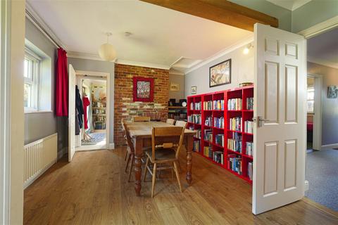 3 bedroom detached bungalow for sale, The Street, Boughton, Boughton