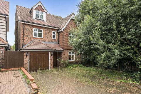 5 bedroom detached house to rent, Fauna Close, Stanmore HA7
