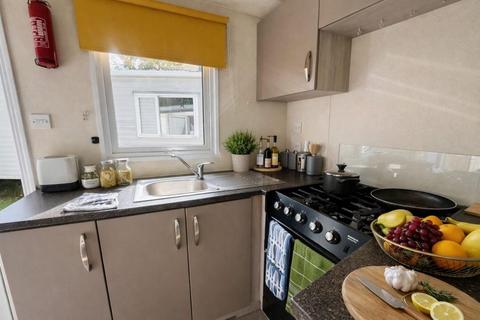 2 bedroom park home for sale, Carlton Meres Holiday Park