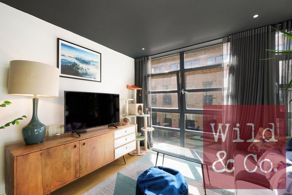 Roman Apartments - c EApl8h Iqa Rar Js90 Q6j.jpg