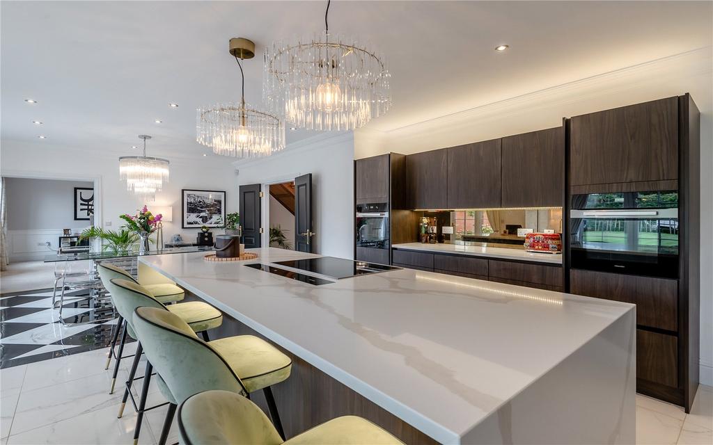 Kitchen/Breakfast