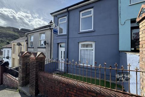 2 Emlyn Terrace, Tonypandy, CF40 2BL