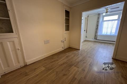 2 Emlyn Terrace, Tonypandy, CF40 2BL