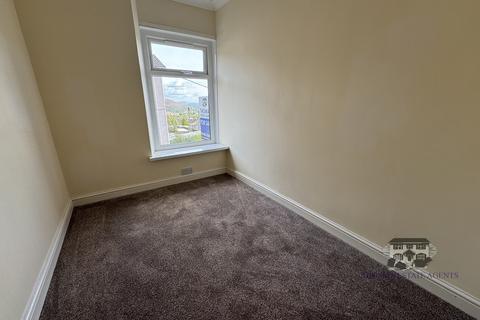 2 Emlyn Terrace, Tonypandy, CF40 2BL