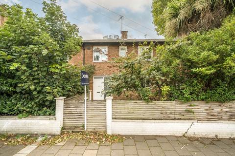 Sandmere Road, London SW4