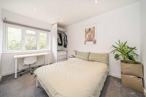 undefined, Sandmere Road, London SW4