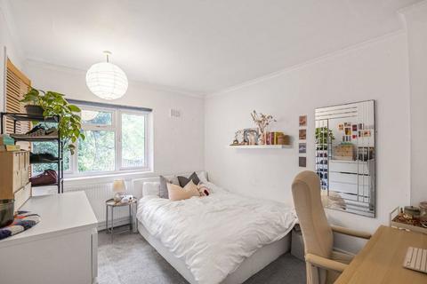 undefined, Sandmere Road, London SW4