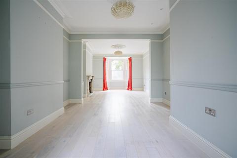 5 bedroom semi-detached house for sale, Frances Road, Windsor