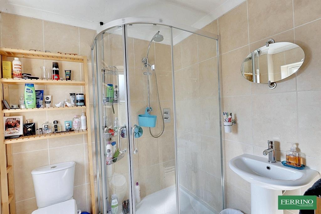 Bedroom 1 En-suite
