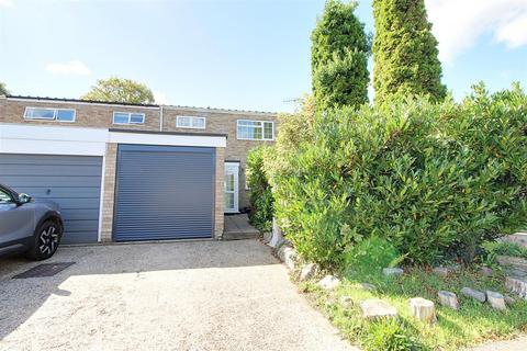 3 bedroom house for sale, Curlew Close, Berkhamsted