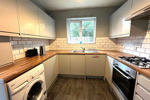 3 bedroom terraced house for sale, Doggett Road, London, SE6
