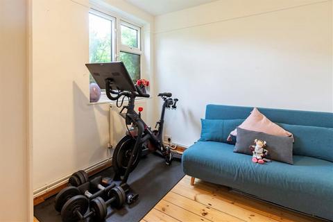 24 Temple Road, Richmond, TW9 2ED