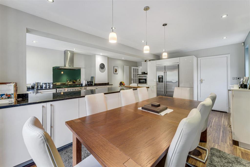 Dining Kitchen 4