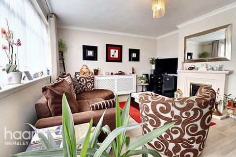 undefined, Reets Farm Close, London