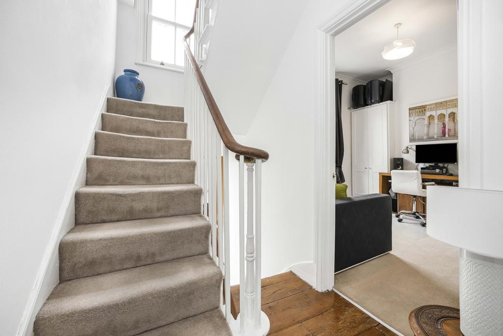 21 Windmill Lane -010