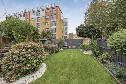 3 bedroom house for sale, Windmill Lane, London, E15