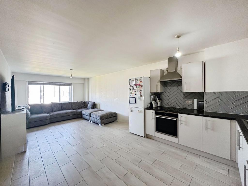 Open Plan Kitchen - Living Space